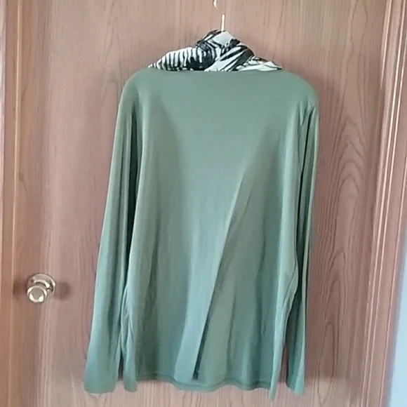 Cold Water Creek top - Picture 5 of 7